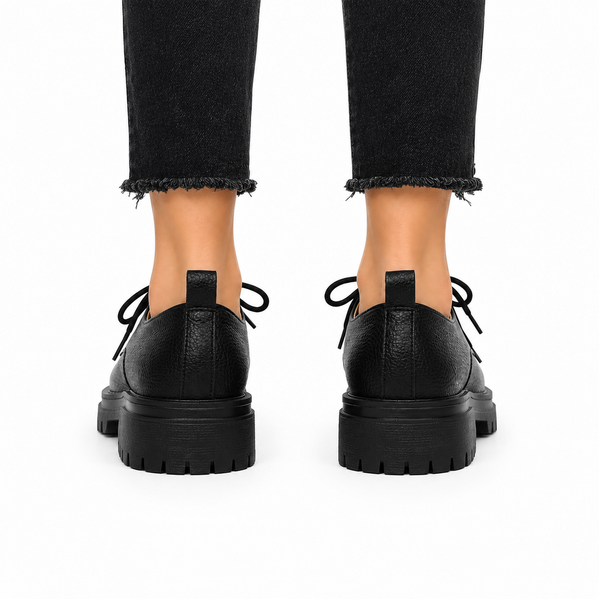 Mocassin Femme à Lacets Semelle Crantée