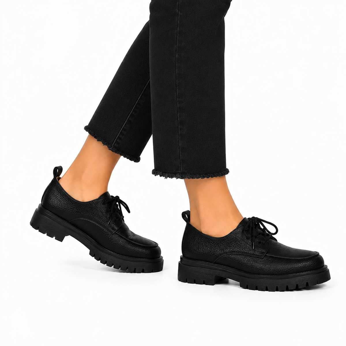Mocassin Femme à Lacets Semelle Crantée